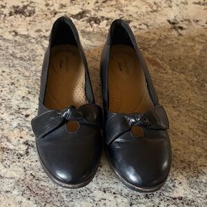 Clarks Women's Black Leather Loafers with Bow